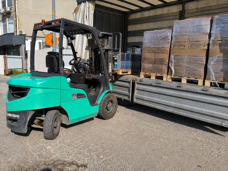 Ferhatpasa-forklift-kiralama-palet-indirme